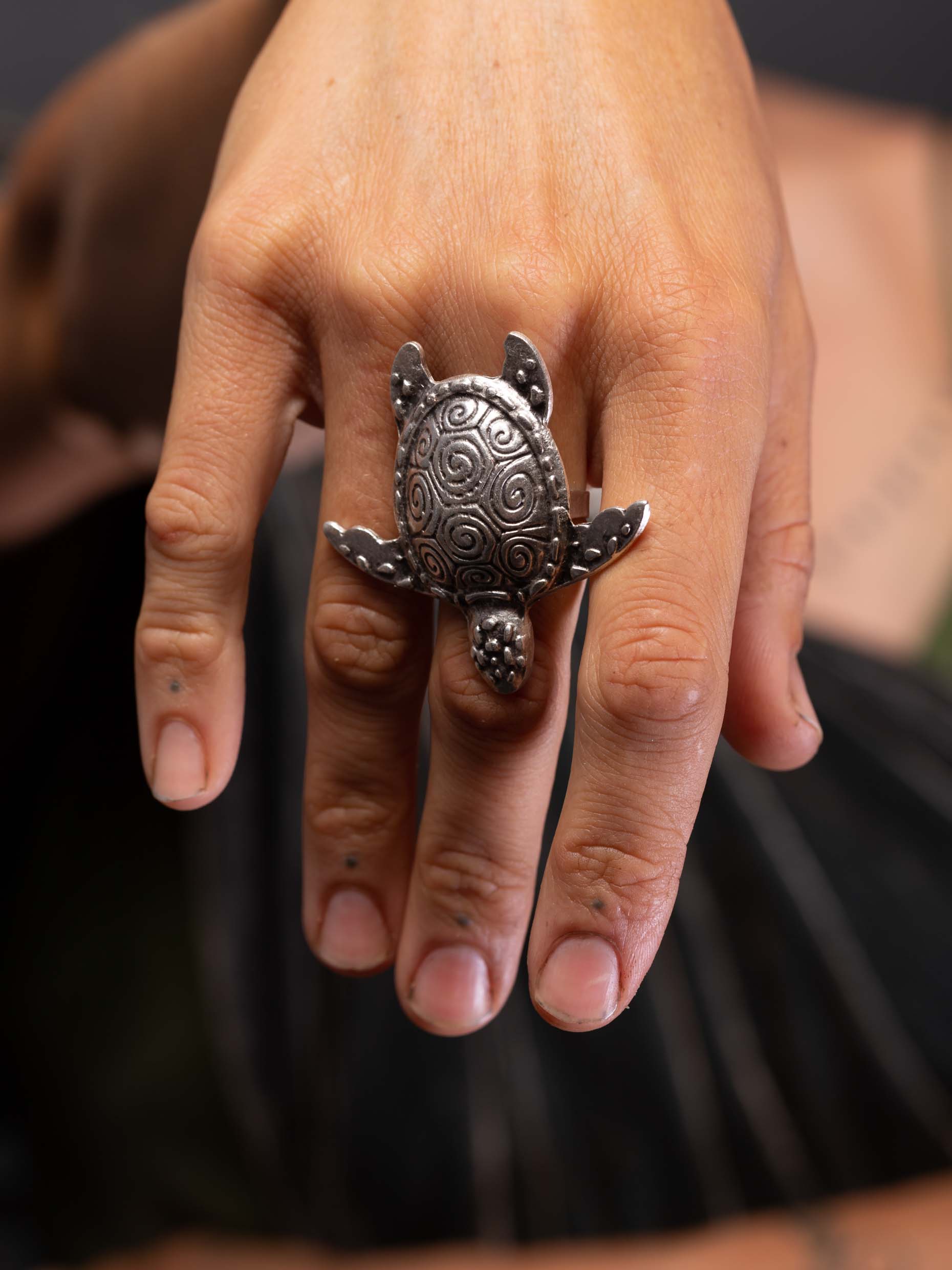 Silver turtle store ring for man