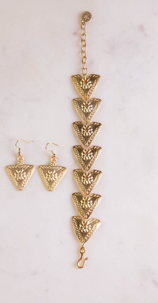 Gold Arrowhead Earring